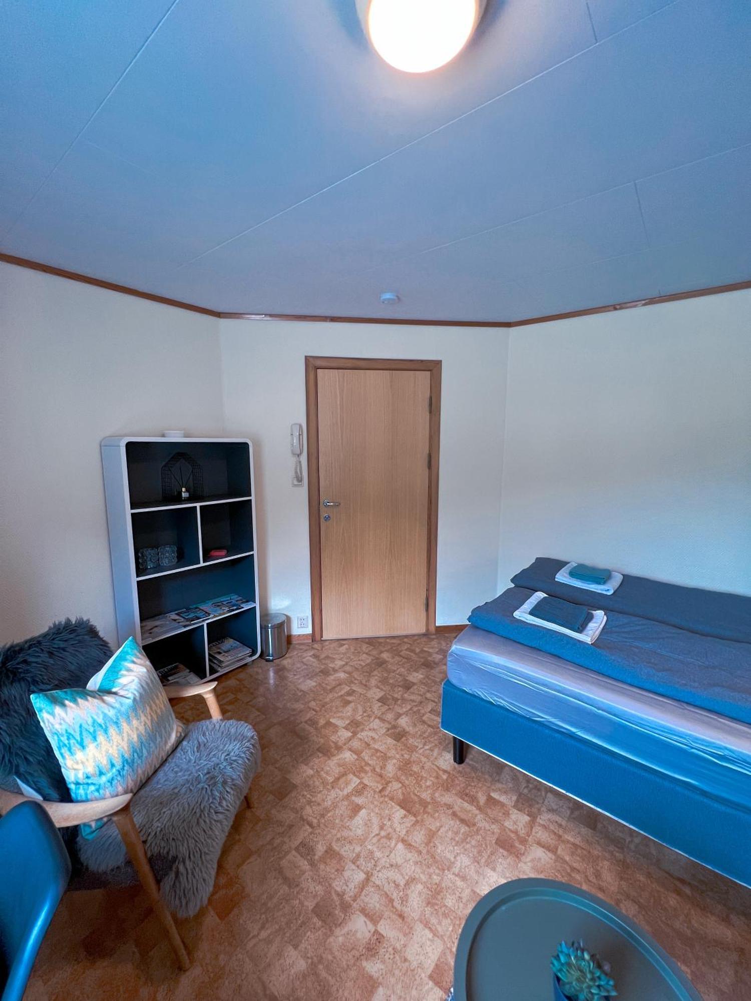 Privat Rom I Leilighet Hotel Sogndal Exterior foto